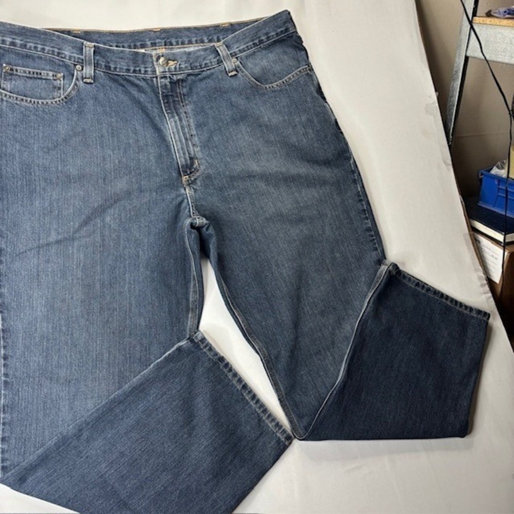 Carhartt B24 Relaxed Fit Jeans Men's 42x32 Light Wash Workwear Denim Blue - Picture 3 of 13